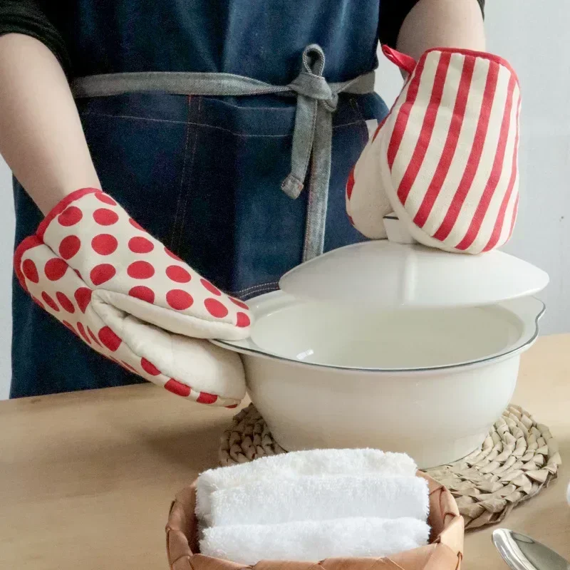 ถุงมือกันความร้อนสำหรับเตาอบแล - Heat Resistant Glove บทวิจารณ์และราคา